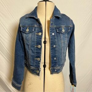 NWT Cat & Jack Blue Jean Jacket..Size Small 6/6x